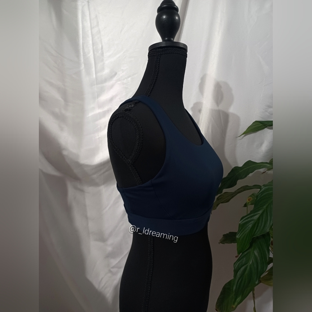 NWT Athleta Interval Sports Bra D-DD Size Small In Navy - Picture 3 of 8